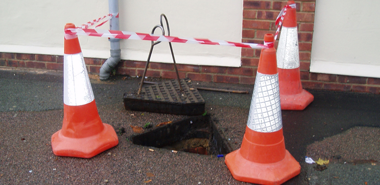 blocked-drains-surrey.jpg